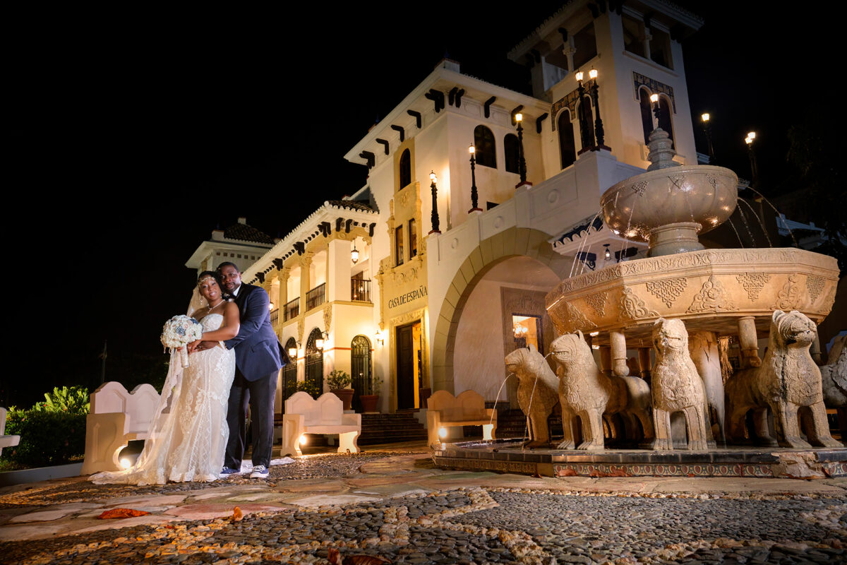 Best places for wedding photography: Casa de España, San Juan, Puerto Rico