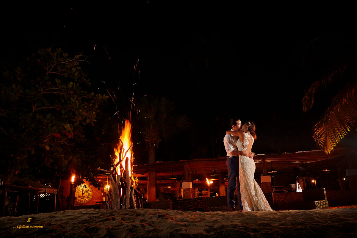 Best places for wedding photography: Villa Montana, Isabela, Puerto Rico